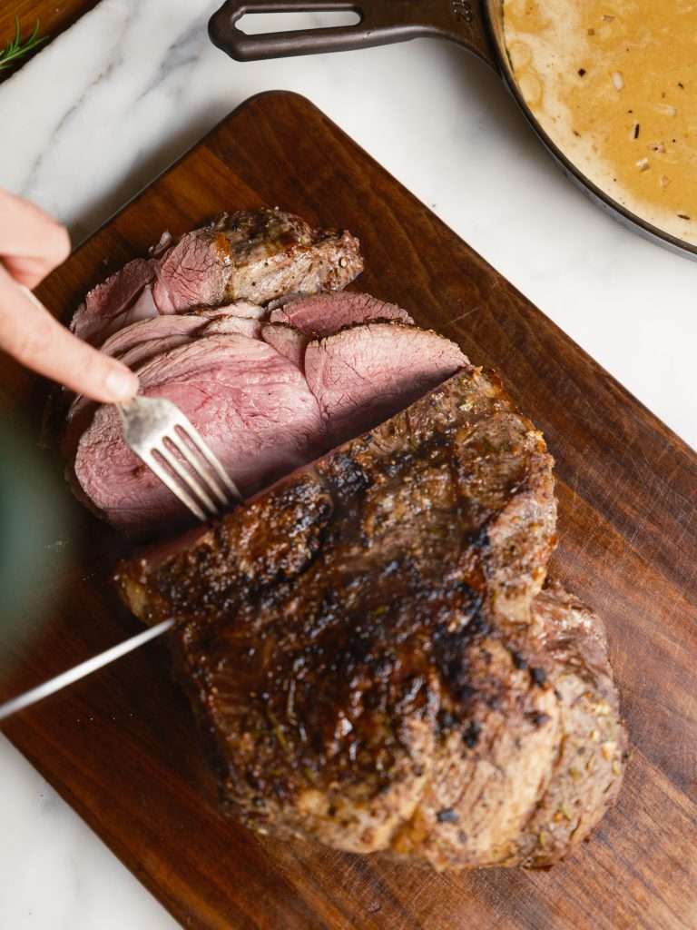 leg of american lamb au poivre
